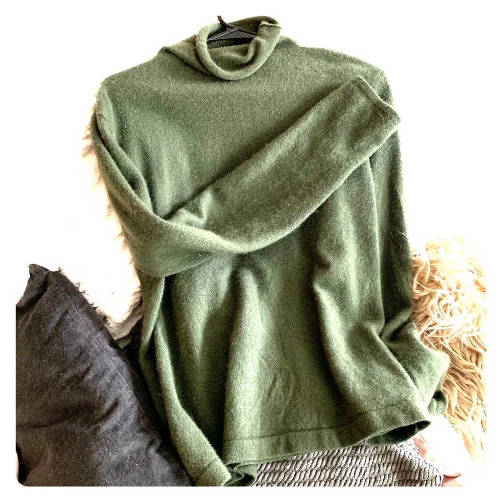 Your favorite turtleneck